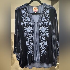 Johnny Was Blue Embroidery velvet Top